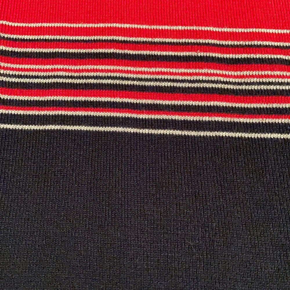 Sweater - Picture 4 of 6